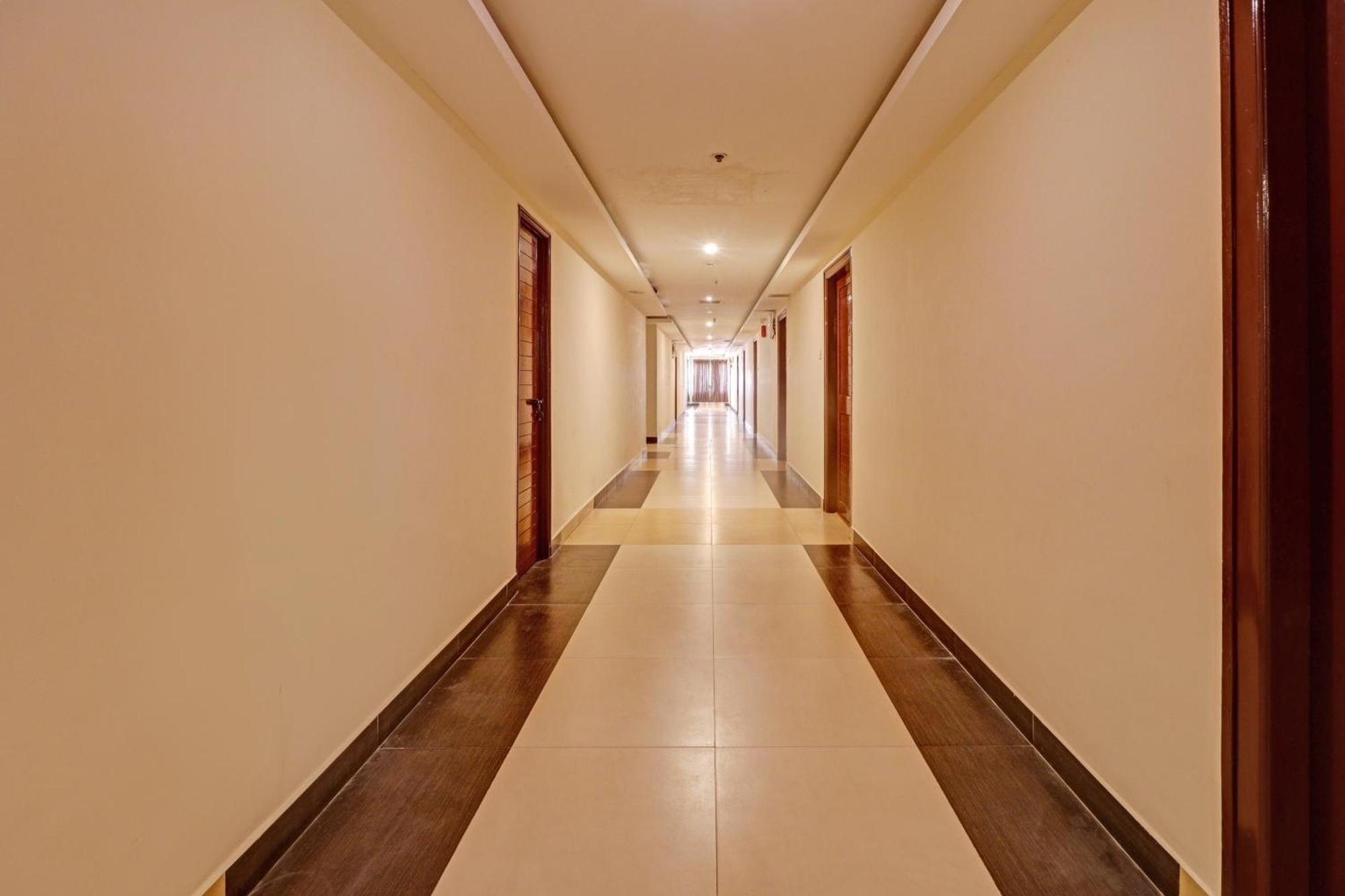 Udayee International Hotel Tirupati Exterior foto