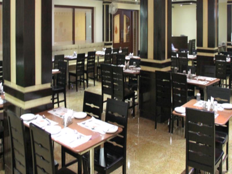 Udayee International Hotel Tirupati Exterior foto